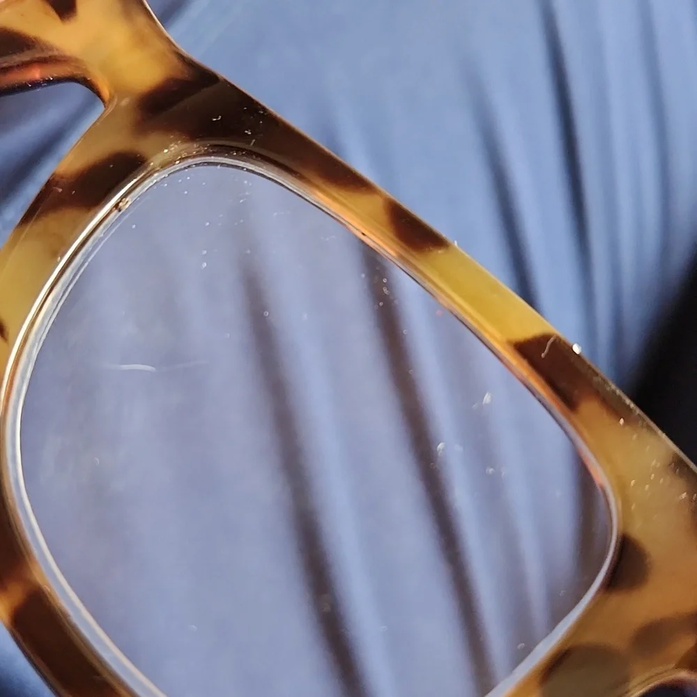 Betsy Johnson Chunky Reading Glasses - Picture 8 of 10